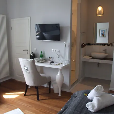 Boutique-hotel „altes Rathaus“ 3* لانشتاين